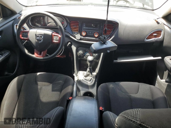 2016 Dodge Dart SXT z VIN 1C3CDFBB0GD728105, wystawiony jako Copart lot #56188195 z przebiegiem 89 294 mil mil oraz Szkody całkowita. Historia ofert i sprzedaży dostępna na DreamBid. Obrazek 8.
