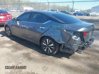 2020 Nissan Altima 2.5 SL with VIN 1N4BL4EV0LC183713, listed as a IAAI auction lot 41985882 with 90,704 mi miles. Bid and sale history available at carsss.com. Image 3.