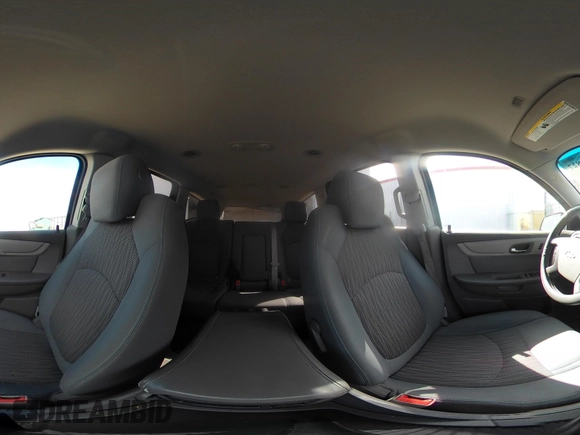2015 Chevrolet Traverse LS z VIN 1GNKVFED4FJ323888, wystawiony jako IAAI lot #42001827 z przebiegiem 182 819 mil mil oraz . Historia ofert i sprzedaży dostępna na DreamBid. Obrazek 18.