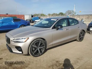 2024 Volvo S60 Plus Dark Theme with VIN 7JRL12FL0RG310162, listed as a Copart auction lot 45452635 with 4,442 mi miles and Salvage Title. Bid and sale history available at carsss.com. Image 1.