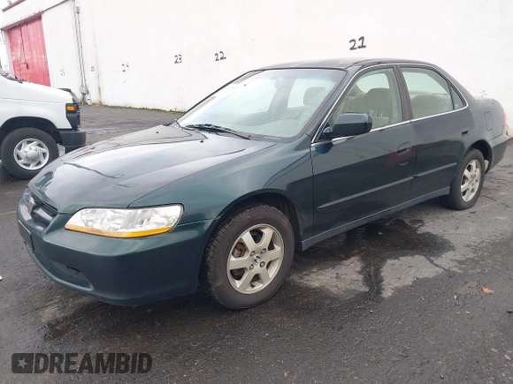 2000 Honda Accord SE с VIN 1HGCG5675YA068067, выставлен на аукционе IAAI как лот 41133127 с пробегом 284 335 миль миль и . История ставок и продаж доступна на DreamBid. Изображение 2.