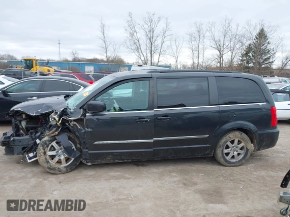 2011 Chrysler Town & Country Touring with VIN 2A4RR5DG0BR781302, listed as a IAAI auction lot 42049909 with 1 mi miles. Bid and sale history available at carsss.com. Image 15.