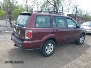 2007 Honda Pilot LX with VIN 5FNYF18107B016599, listed as a IAAI auction lot 42142933 with 186,442 mi miles and . Bid and sale history available at carsss.com. Image 4.