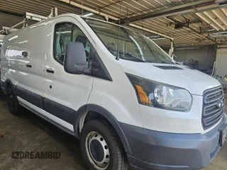 2015 Ford Transit Cargo z VIN 1FTNR1ZM8FKA55185, wystawiony jako IAAI lot #42515954 z przebiegiem 86 918 mil mil oraz . Historia ofert i sprzedaży dostępna na DreamBid. Obrazek 26.