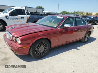 2007 Jaguar XJ 8 with VIN SAJWA71B07SH17338, listed as a Copart auction lot 66073855 with 70,487 mi miles and Non repairable. Bid and sale history available at DreamBid. Image 1.