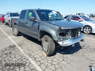 2008 Chevrolet Colorado 2LT z VIN 1GCDT13E688151363, wystawiony jako IAAI lot #42022408 z przebiegiem 163 500 mil mil oraz . Historia ofert i sprzedaży dostępna na DreamBid. Obrazek 1.