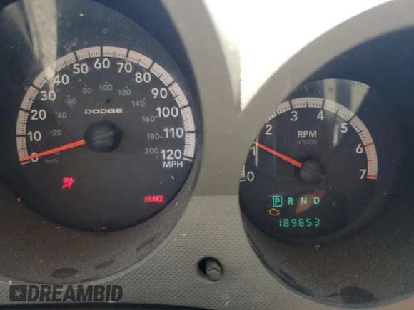 2009 Dodge Nitro SE z VIN 1D8GT28K19W541402, wystawiony jako Copart lot #57487874 z przebiegiem 189 653 mil mil oraz Szkoda całkowita • Salvage title. Historia ofert i sprzedaży dostępna na DreamBid. Obrazek 9.