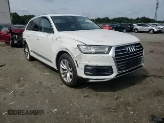 2019 Audi Q7 Premium Plus with VIN WA1LAAF75KD038821, listed as a Copart auction lot 59813665 with 61,889 mi miles and Salvage title. Bid and sale history available at DreamBid. Image 14.