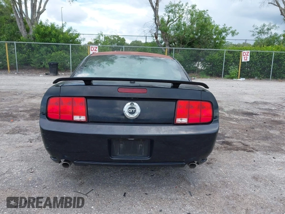 2007 Ford Mustang GT Deluxe with VIN 1ZVHT82H775289013, listed as a IAAI auction lot 42815485 with 167,390 mi miles and . Bid and sale history available at DreamBid. Image 16.