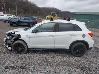 2019 Mitsubishi Outlander ES z VIN JA4AR3AU8KU028227, wystawiony jako IAAI lot #41901320 z przebiegiem 137 337 mil mil oraz . Historia ofert i sprzedaży dostępna na DreamBid. Obrazek 15.