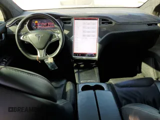 2016 Tesla Model X 70D with VIN 5YJXCBE20GF011801, listed as a Copart auction lot 47640725 with 174,948 mi miles and Salvage Title. Bid and sale history available at DreamBid. Image 8.