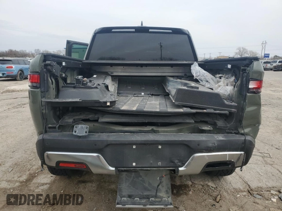 2022 Rivian R1T Launch Edition z VIN 7FCTGAAL2NN000433, wystawiony jako Copart lot #46680705 z przebiegiem Nie podano mil oraz Szkody całkowita. Historia ofert i sprzedaży dostępna na DreamBid. Obrazek 6.