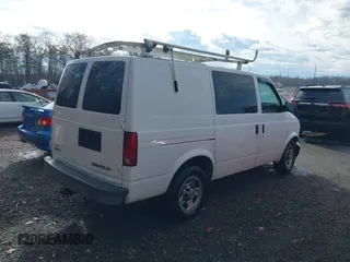 2005 Chevrolet Astro Cargo Van with VIN 1GCDM19X15B114841, listed as a IAAI auction lot 40948571 with 247,965 mi miles. Bid and sale history available at carsss.com. Image 4.