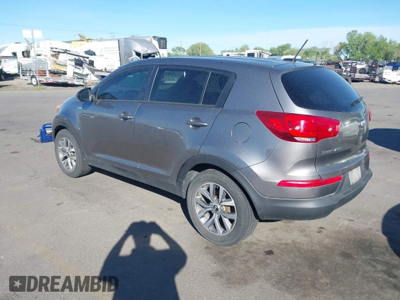 2016 Kia Sportage LX with VIN KNDPBCAC9G7840928, listed as a IAAI auction lot 42096987 with 211,548 mi miles and . Bid and sale history available at carsss.com. Image 3.