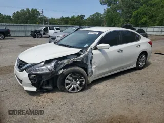 2016 Nissan Altima 2.5 S with VIN 1N4AL3AP2GN353108, listed as a Copart auction lot 52704355 with 111,327 mi miles and Salvage Title. Bid and sale history available at carsss.com. Image 1.