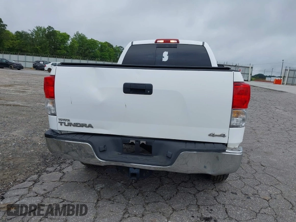 2010 Toyota Tundra z VIN 5TFUM5F14AX009280, wystawiony jako IAAI lot #42541661 z przebiegiem 280 107 mil mil oraz . Historia ofert i sprzedaży dostępna na DreamBid. Obrazek 6.