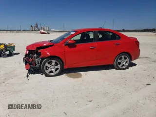 2015 Chevrolet Sonic LTZ z VIN 1G1JE5SB4F4105958, wystawiony jako Copart lot #48797035 z przebiegiem 123 800 mil mil oraz Szkoda całkowita • Salvage title. Historia ofert i sprzedaży dostępna na DreamBid. Obrazek 1.