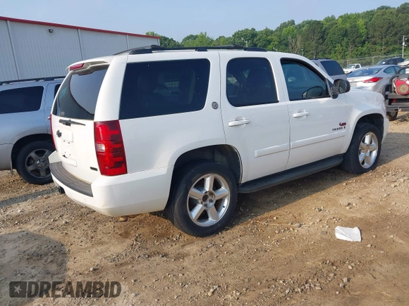 2008 Chevrolet Tahoe 3LT z VIN 1GNFC13068R119950, wystawiony jako IAAI lot #42410879 z przebiegiem 230 254 mil mil oraz . Historia ofert i sprzedaży dostępna na DreamBid. Obrazek 4.