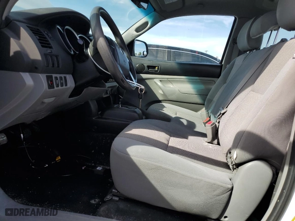 2013 Toyota Tacoma with VIN 5TFNX4CN1DX031206, listed as a Copart auction lot 45220635 with 181,354 mi miles and Salvage Title. Bid and sale history available at carsss.com. Image 7.