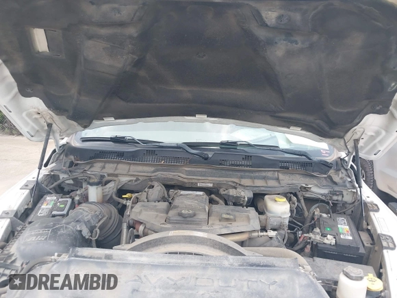 2018 Ram 2500 Big Horn z VIN 3C6UR5DL8JG341532, wystawiony jako IAAI lot #42259456 z przebiegiem 184 762 mil mil oraz . Historia ofert i sprzedaży dostępna na DreamBid. Obrazek 10.