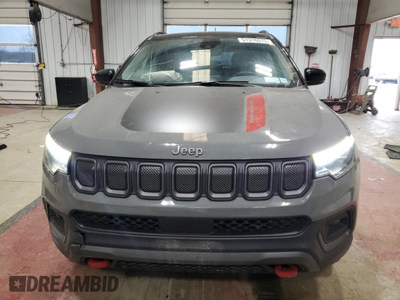 2022 Jeep Compass Trailhawk z VIN 3C4NJDDB4NT203246, wystawiony jako Copart lot #51316075 z przebiegiem 25 966 mil mil oraz Szkoda całkowita • Salvage title. Historia ofert i sprzedaży dostępna na DreamBid. Obrazek 5.