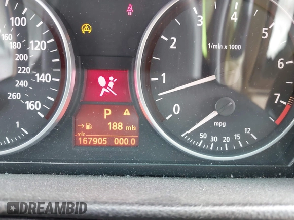 2007 BMW 3 Series 328i with VIN WBAVA33517KX71509, listed as a IAAI auction lot 41868505 with 167,905 mi miles and . Bid and sale history available at DreamBid. Image 7.