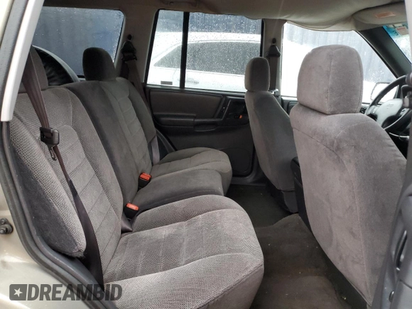 1996 Jeep Grand Cherokee Laredo with VIN 1J4GZ58S9TC172760, listed as a Copart auction lot 86086644 with 220,037 mi miles and Clean Title. Bid and sale history available at carsss.com. Image 11.