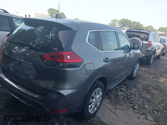 2017 Nissan Rogue S with VIN KNMAT2MT4HP501309, listed as a IAAI auction lot 40017927 with 94,931 mi miles. Bid and sale history available at carsss.com. Image 4.
