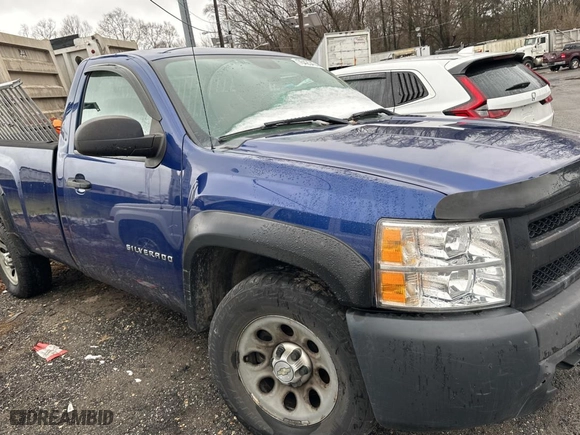 2013 Chevrolet Silverado 1500 Work Truck with VIN 1GCNKPEX3DZ229594, listed as a Copart auction lot 45501905 with 265,715 mi miles and Clean Title. Bid and sale history available at carsss.com. Image 1.