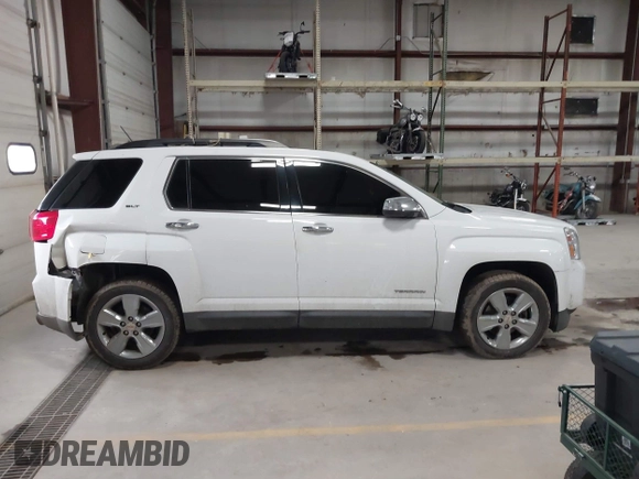 2015 GMC Terrain SLT with VIN 2GKFLXE38F6423863, listed as a IAAI auction lot 41712653 with 186,019 mi miles and . Bid and sale history available at carsss.com. Image 13.