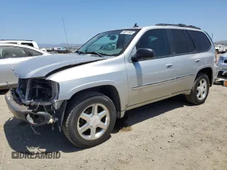 2008 GMC Envoy SLT z VIN 1GKDT13S082103595, wystawiony jako Copart lot #58811845 z przebiegiem 146 779 mil mil oraz Szkoda całkowita • Salvage title. Historia ofert i sprzedaży dostępna na DreamBid. Obrazek 1.