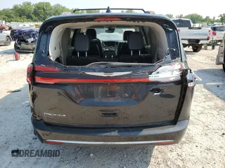 2021 Chrysler Pacifica Touring L with VIN 2C4RC1BG0MR532357, listed as a Copart auction lot 59921445 with Not provided miles and Salvage title. Bid and sale history available at DreamBid. Image 6.