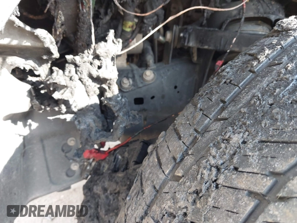 2019 Ram 1500 Big Horn z VIN 1C6RREFT6KN522317, wystawiony jako IAAI lot #41483697 z przebiegiem Nie podano mil oraz . Historia ofert i sprzedaży dostępna na DreamBid. Obrazek 12.