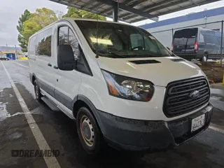 2016 Ford Transit Cargo z VIN 1FTYE1YM9GKB18600, wystawiony jako IAAI lot #42726792 z przebiegiem 127 434 mil mil oraz . Historia ofert i sprzedaży dostępna na DreamBid. Obrazek 21.
