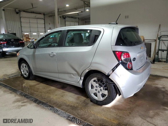 2015 Chevrolet Sonic LS with VIN 1G1JB6SG3F4125628, listed as a Copart auction lot 45977335 with 71,443 mi miles and Salvage Title. Bid and sale history available at carsss.com. Image 2.