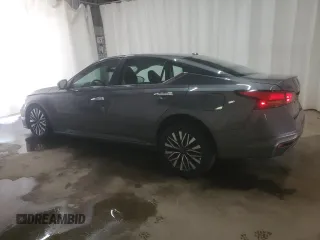 2025 Nissan Altima SV z VIN 1N4BL4DV0SN302431, wystawiony jako Copart lot #59400875 z przebiegiem 13 478 mil mil oraz Szkoda całkowita • Salvage title. Historia ofert i sprzedaży dostępna na DreamBid. Obrazek 2.