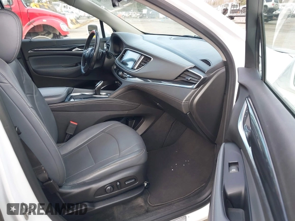 2020 Buick Enclave Essence with VIN 5GAEVAKW6LJ141377, listed as a IAAI auction lot 41637741 with 55,947 mi miles and . Bid and sale history available at DreamBid. Image 5.