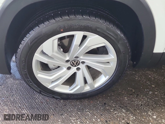 2023 Volkswagen Atlas SE с VIN 1V2HR2CA7PC526108, выставлен на аукционе IAAI как лот 42844449 с пробегом 38 696 миль миль и . История ставок и продаж доступна на DreamBid. Изображение 40.