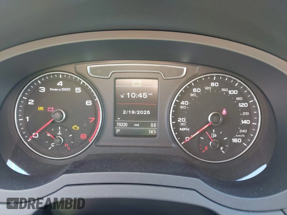 2017 Audi Q3 Premium Plus z VIN WA1HCCFS7HR001054, wystawiony jako IAAI lot #41583344 z przebiegiem 79 330 mil mil oraz . Historia ofert i sprzedaży dostępna na DreamBid. Obrazek 7.