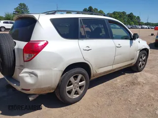 2006 Toyota RAV4 Limited with VIN JTMBK31V065012207, listed as a IAAI auction lot 42013500 with 290,702 mi miles. Bid and sale history available at carsss.com. Image 4.
