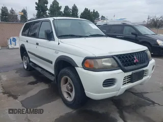 2000 Mitsubishi Montero Sport LS with VIN JA4LS31H0YP021389, listed as a IAAI auction lot 41443537 with 253,565 mi miles. Bid and sale history available at carsss.com. Image 1.