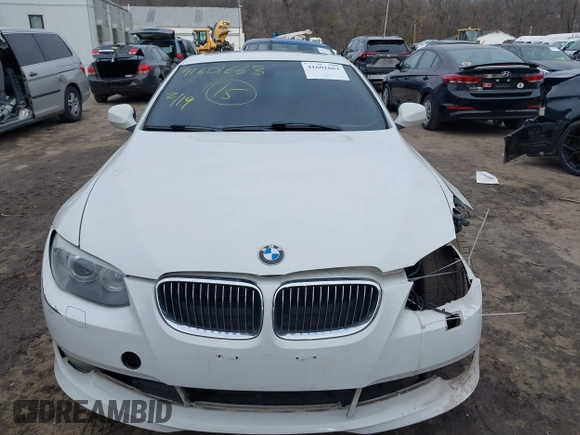 2011 BMW 3 Series 328i xDrive with VIN WBAKF5C54BE655860, listed as a IAAI auction lot 41601663 with 191,244 mi miles. Bid and sale history available at carsss.com. Image 12.