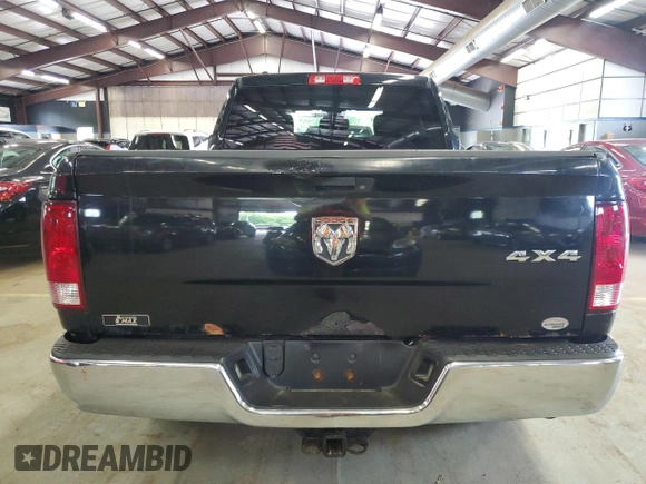 2013 Ram 1500 Express z VIN 1C6RR7FT1DS587429, wystawiony jako Copart lot #57471255 z przebiegiem 132 467 mil mil oraz Czysty tytuł • Clean title. Historia ofert i sprzedaży dostępna na DreamBid. Obrazek 6.