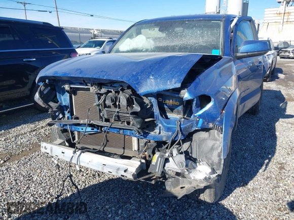 2018 Toyota Tacoma SR with VIN 3TMCZ5AN7JM128860, listed as a IAAI auction lot 41251397 with 97,246 mi miles. Bid and sale history available at carsss.com. Image 6.