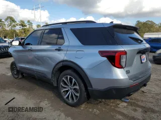 2022 Ford Explorer ST-Line with VIN 1FMSK7KH3NGC31810, listed as a Copart auction lot 84958304 with 42,593 mi miles and Salvage Title. Bid and sale history available at carsss.com. Image 2.