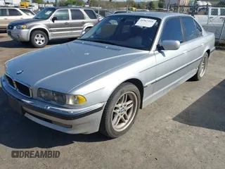 2001 BMW 7 Series 740iA with VIN WBAGG83451DN86662, listed as a IAAI auction lot 41967255 with 187,669 mi miles. Bid and sale history available at carsss.com. Image 2.