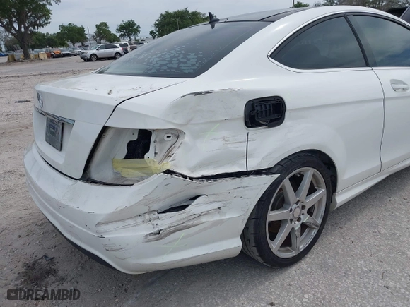 2013 Mercedes-Benz C-Class C 250 with VIN WDDGJ4HB7DG050891, listed as a IAAI auction lot 39092790 with 105,411 mi miles. Bid and sale history available at carsss.com. Image 6.