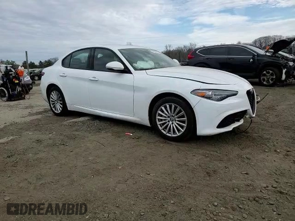 2022 Alfa Romeo Giulia with VIN ZARFANAN8N7652657, listed as a Copart auction lot 41268223 with 0 mi miles. Bid and sale history available at carsss.com. Image 11.