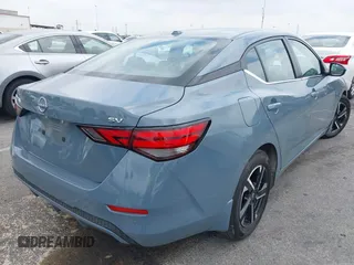 2024 Nissan Sentra SV z VIN 3N1AB8CV4RY260119, wystawiony jako IAAI lot #42131950 z przebiegiem 12 157 mil mil oraz . Historia ofert i sprzedaży dostępna na DreamBid. Obrazek 4.
