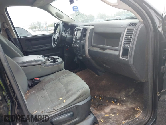 2014 Ram 1500 Express z VIN 1C6RR6KT3ES383099, wystawiony jako IAAI lot #41665232 z przebiegiem 139 043 mil mil oraz . Historia ofert i sprzedaży dostępna na DreamBid. Obrazek 5.